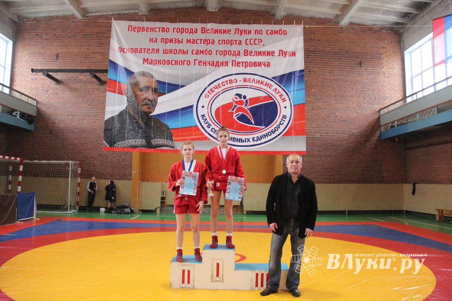 В Великих Луках прошли соревнования по самбо (ФОТО)