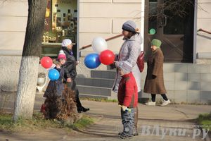 В Великих Луках состоялся торжественный митинг в честь Дня народного единства (ФОТО)