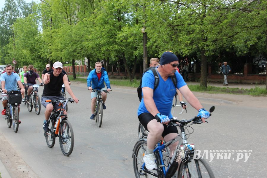 В Великих Луках состоялся «Велопарад» (ФОТО)