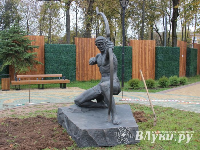 Теперь и в Великих Луках есть что потереть на удачу (ФОТО)