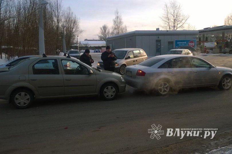 Фотофакт: ДТП на Гагарина