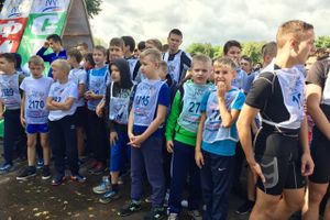 В Великих Луках стартовал Всероссийский день бега «Кросс нации-2017» (ФОТО)