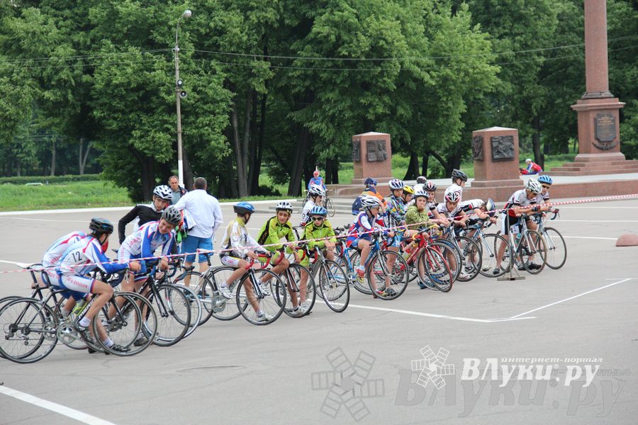 Гонка-критериум по велосипедному спорту