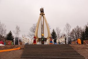 В Великих Луках сожгли Масленицу (фото)