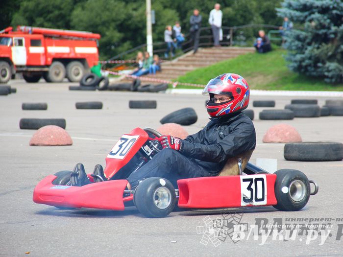 ​Великолучанин Николай Маркевич стал серебряным призером чемпионата г. Великие Луки по картингу (фото)