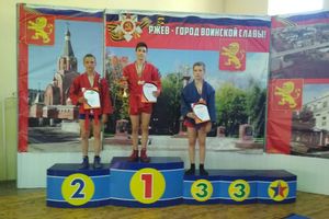 Великолукские самбисты привезли медали (ФОТО)