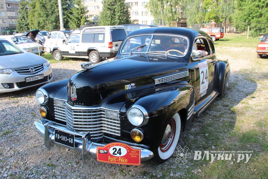 Ретро-автомобили побывали в Великих Луках (ФОТО)