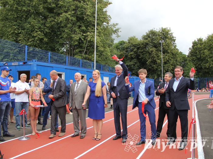 Открытие физкультурно-оздоровительного комплекса в Великих Луках (фото)