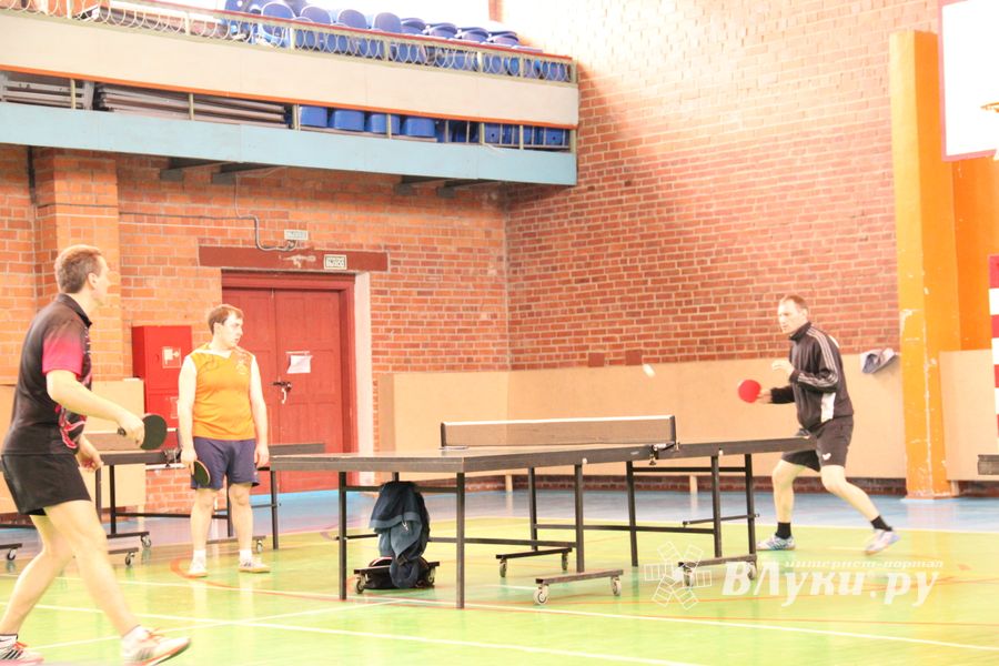 В Великих Луках прошел Кубок города по настольному теннису