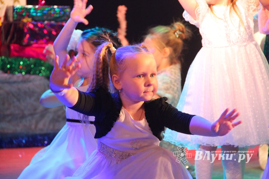 В ГДК им. Ленина встречают Новый год (ФОТО)