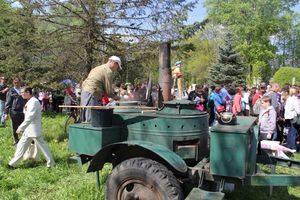 9 мая в Великих Луках. Шествие и салют