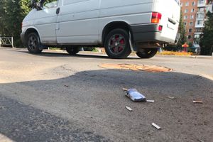 Опасность под ногами: Великие Луки поглотит канализационная пучина? (ФОТО)