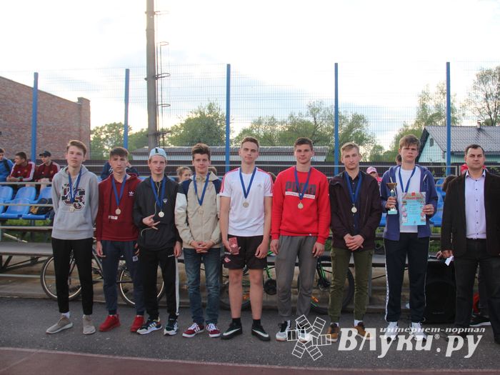 В Великих Луках прошёл Чемпионат по дворовому футболу (ФОТО)