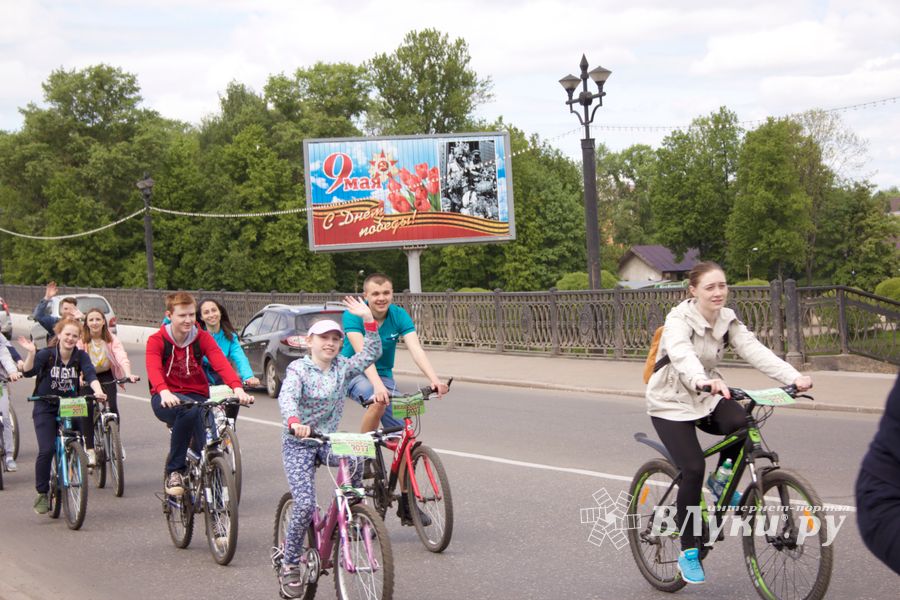 В Великих Луках прошёл Всероссийский велопарад (ФОТО)