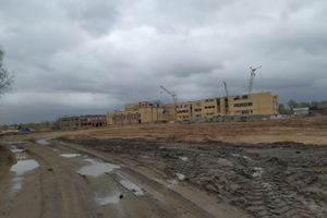 Руководству Великих Лук поручено ускорить строительство школы (ФОТО)