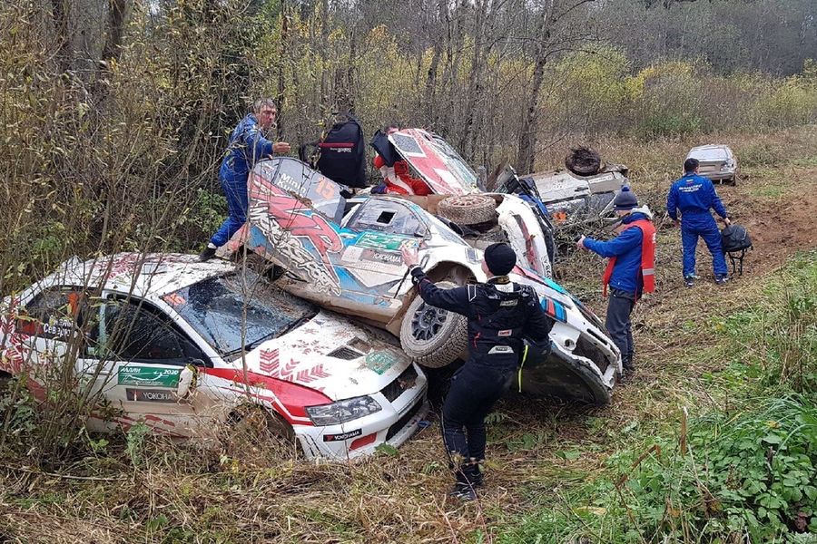 Сразу шесть экипажей вылетели с трассы на ралли «Пушкинские Горы-2020» (ФОТО, ВИДЕО)