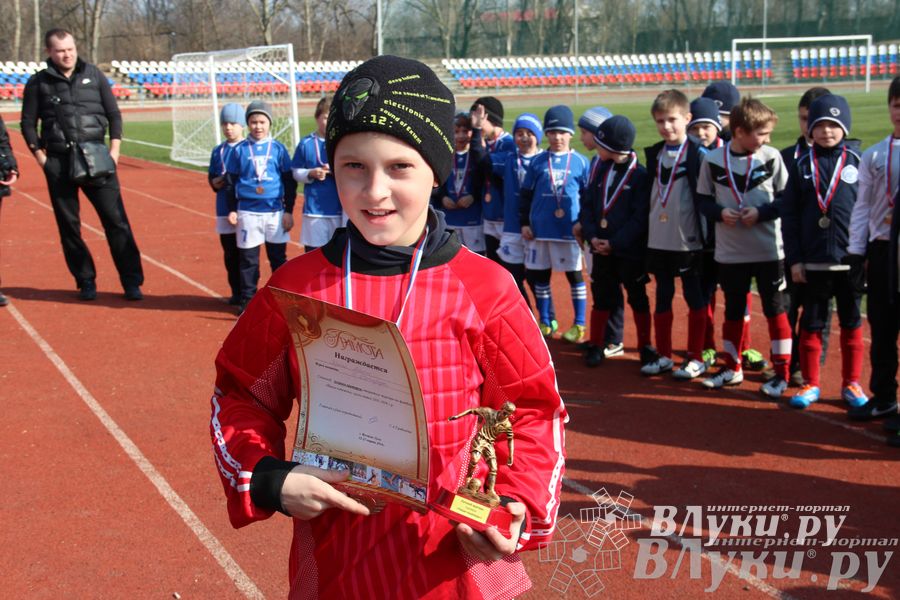 В Великих Луках прошел международный детский турнир по футболу «Наши надежды»