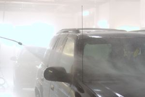 Автомойка в Великих Луках дарит подарки в День автомобилиста (ФОТО)