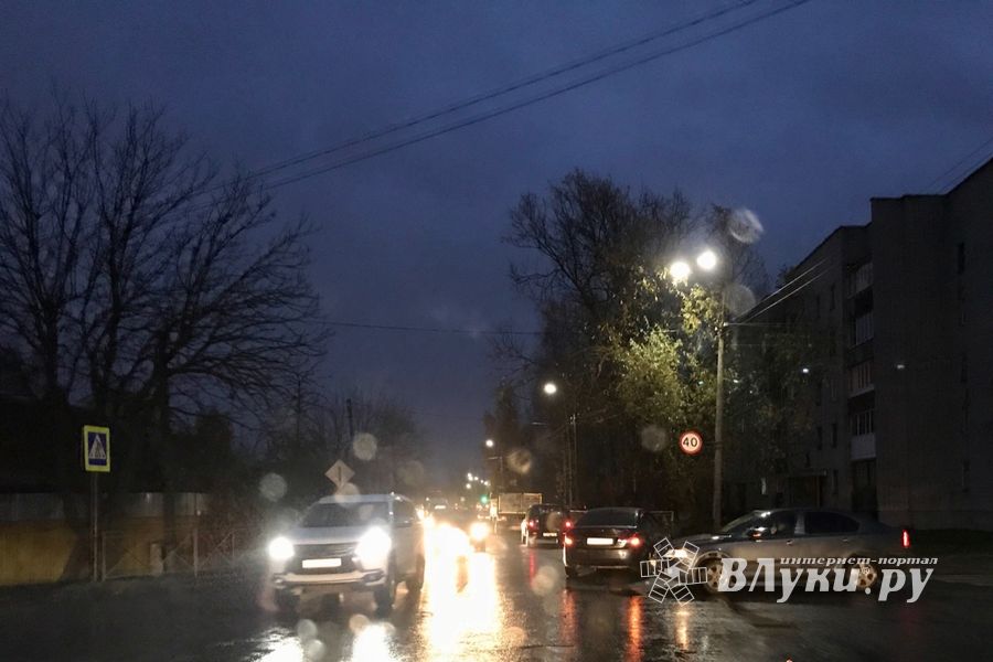 Из-за ДТП на 3-й Ударной пробка (ФОТО)