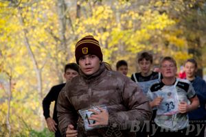 В Великих Луках прошел «Осенний кросс» 