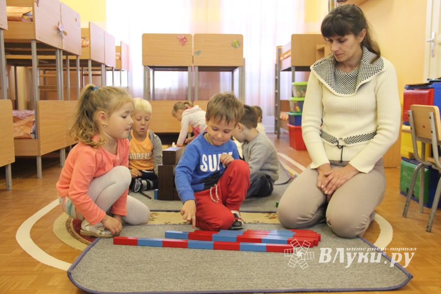 Воспитатели «Центра развития ребёнка» отмечают двойной праздник (ФОТО, ВИДЕО)
