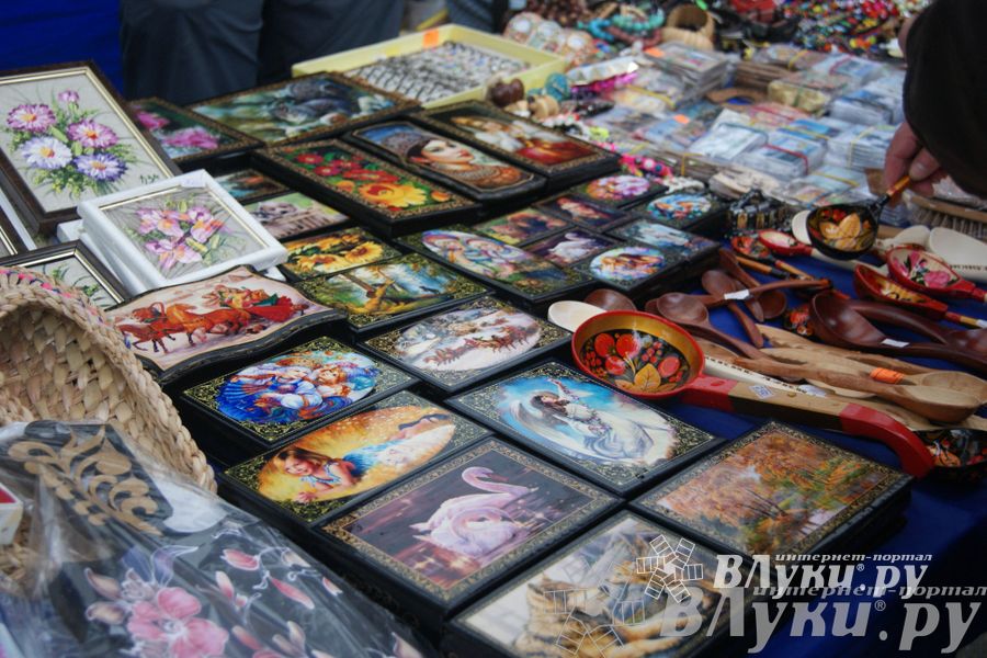 ​Универсальная торговая ярмарка «Осень – 2014» состоялась  в Великих Луках