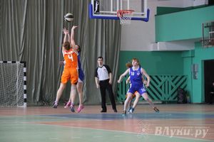 игра за 1 место, девушки: НГУ (Санкт-Петербург) — ВЛГАФК (В. Луки)