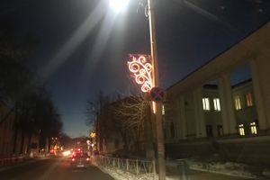 Великие Луки украшают к Новому году