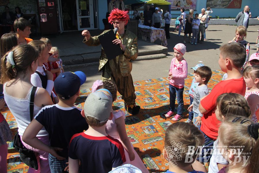 День защиты детей отпраздновали В Великих Луках (фото)