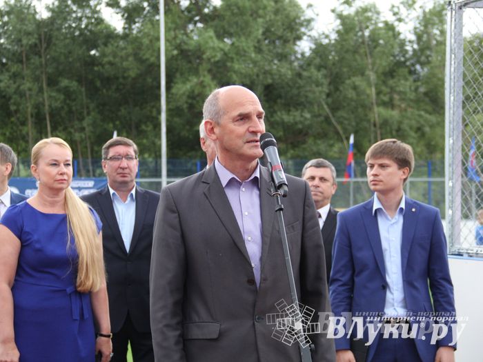 Открытие физкультурно-оздоровительного комплекса в Великих Луках (фото)