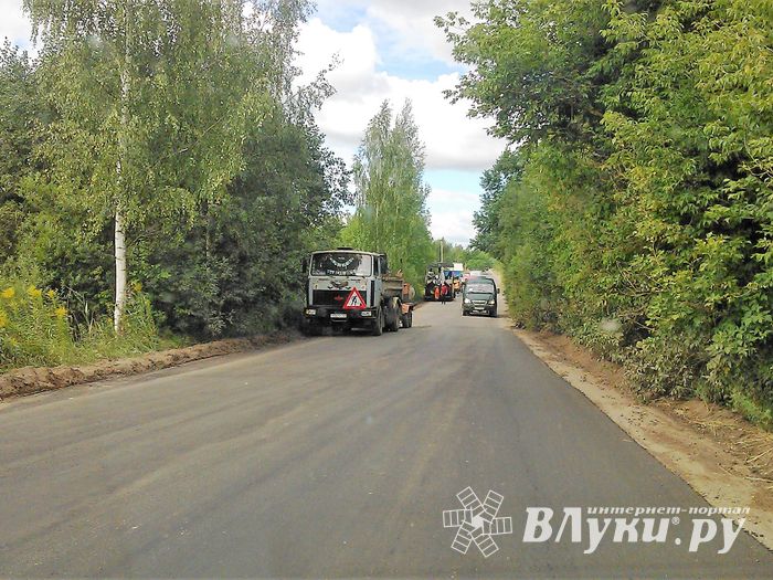 На кладбище по хорошей дороге (ФОТО)