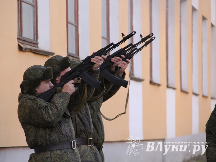 В школе №9 состоялось открытие мемориальной доски (фоторепортаж)