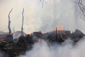 На пожаре в пр. Нелидовском ликвидировали открытое горение (ФОТО)