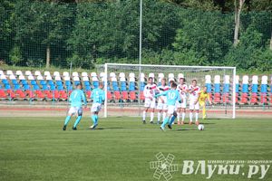 В Великих Луках состоялся матч «Луки-Энергия» — «Звезда» (Санкт-Петербург)