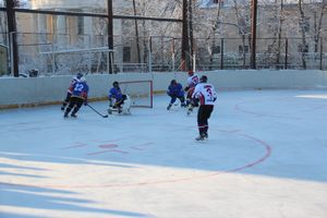 Великолукские хоккеисты разгромили гостей (фото)