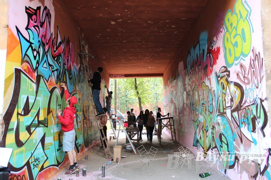 В Великих Луках прошел городской конкурс «Граффити — новый взгляд»