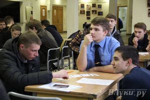 В Великих Луках состоялся очередной тур игр «Что? Где? Когда?» (фото)