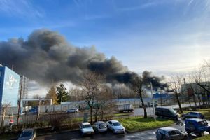 Очевидцы о новых подробностях пожара на заводе ЗЭТО (ФОТО; ВИДЕО)