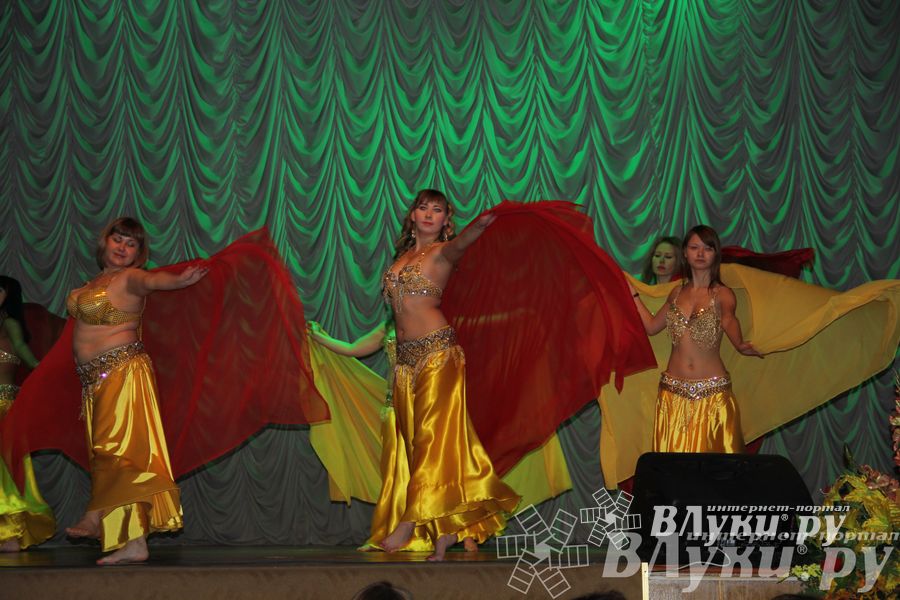 Танцевальный концерт «Восточные краски осени» прошел в музыкальной школе