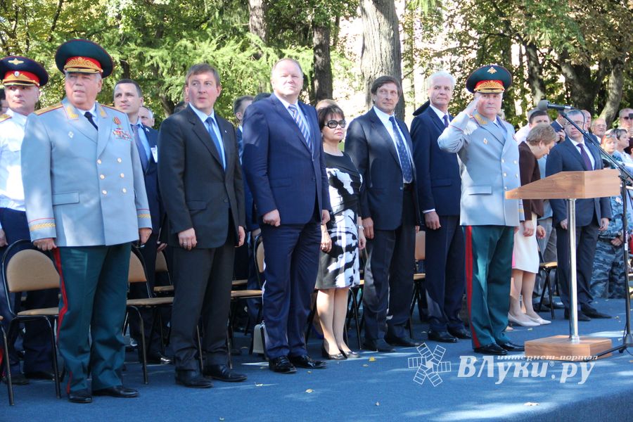 Военный парад в Великих Луках, часть II (ФОТО)