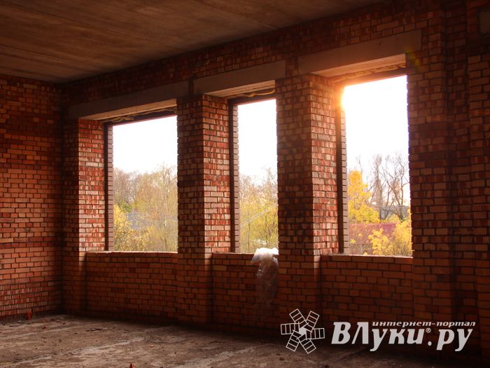 Новую школу на Гагарина в Великих Луках начинят технологиями (ФОТО)