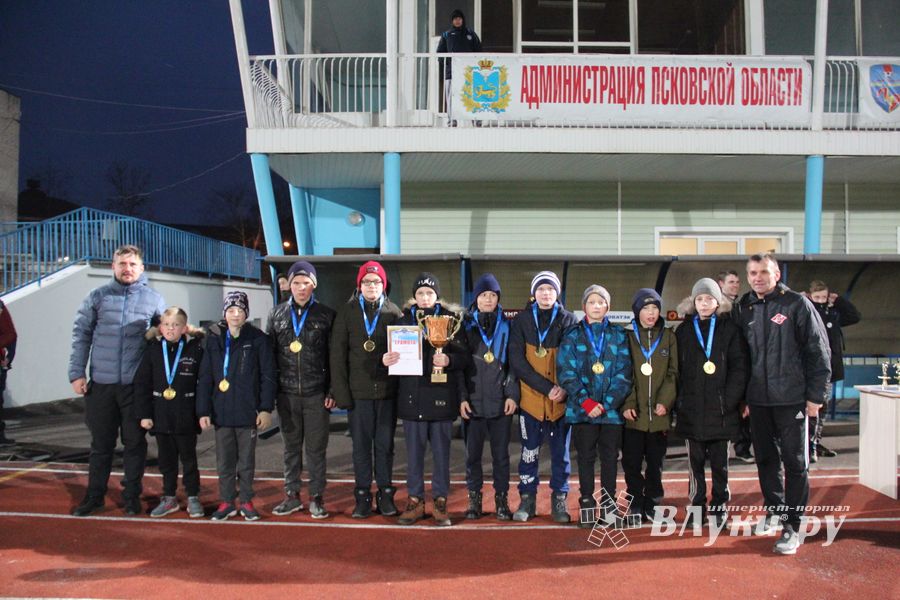 В Великих Луках подведены итоги Лиги Дворового Футбола Псковской области (ФОТО)