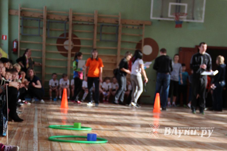 В Великих Луках стартовали спортивные соревнования среди дошколят «Юные олимпионики»