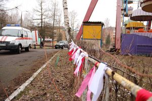 В Великих Луках в Парке культуры и отдыха полным ходом идёт подготовка празднования Масленицы (фото)