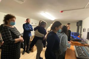 Участники фотоконкурса «Ми-ми-мишки» посетили экскурсию «Тайны закулисья» (ФОТО)