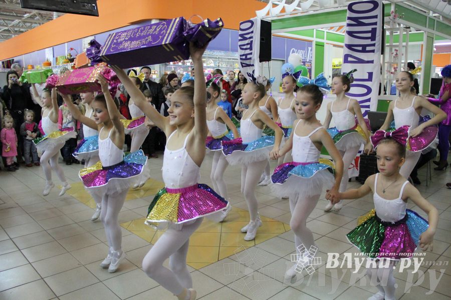 Ночь распродаж в ТЦ «Апельсин»