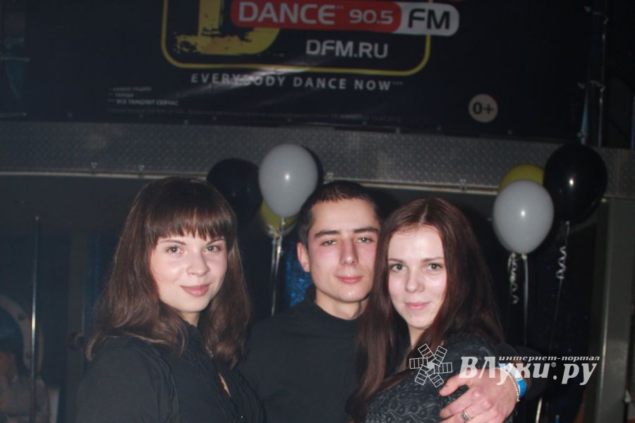 Самая танцевальная радиостанция отметила год вещания в Великих Луках