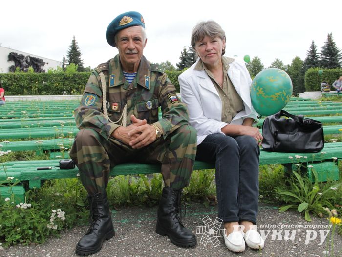 В Великих Луках отмечают День ВДВ (ФОТО)