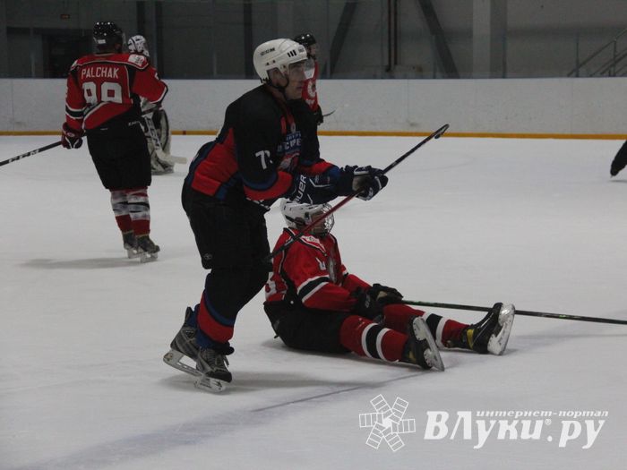 ХК «Экспресс» одержал победу над ХК «Евро-Керамика» в рамках НХЛ (ФОТО)