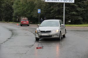 ДТП на перекрёстке улиц Малышева и Матвея Кузьмина (ФОТО)